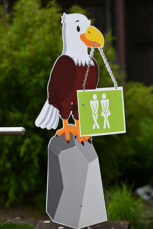 Ein irgendwie beunruhigendes Schild