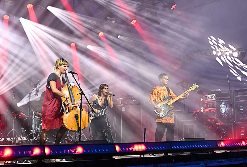 Eine sehr wütende Band